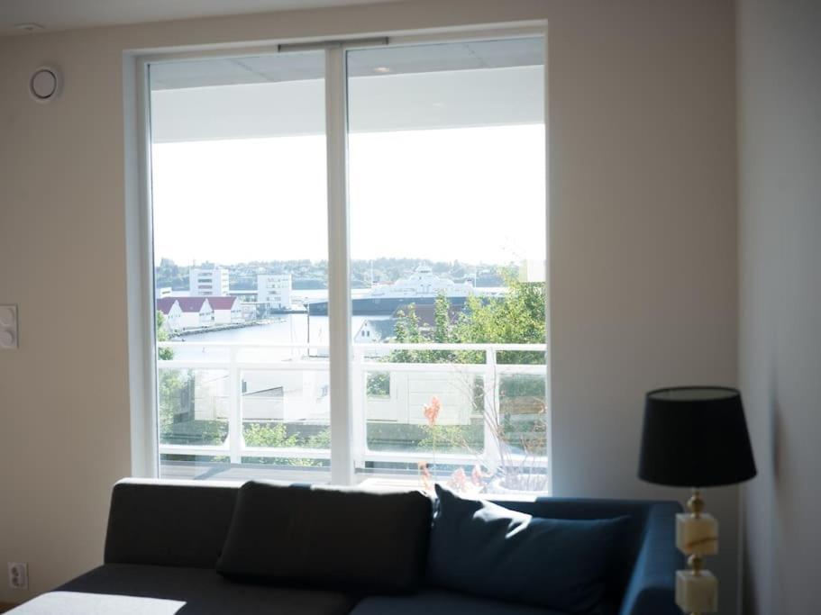 Ny Urban Leilighet Med Super Utsikt Haugesund Esterno foto